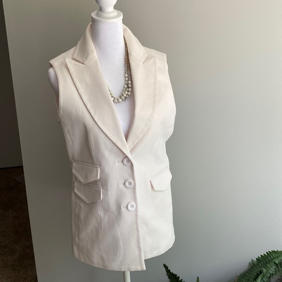 Saks Fifth Avenue Black Label Tops - Sleeveless Jacket/Blazer